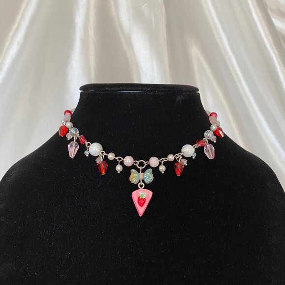 strawberry shortcake slice necklace - Picture 4 of 4